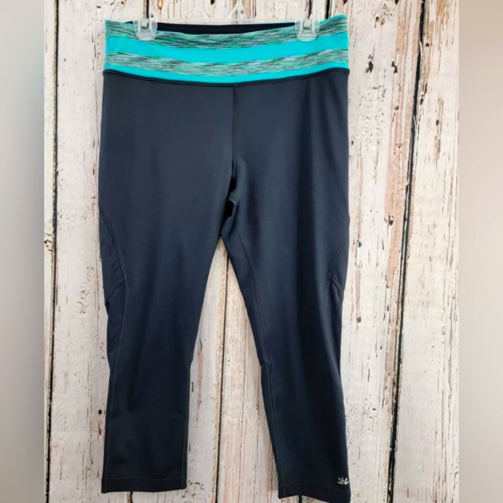 LUKKA ACTIVE L Capris‎ Yoga Sport Workout Leggings cropped Pants Stretch NEW NWT